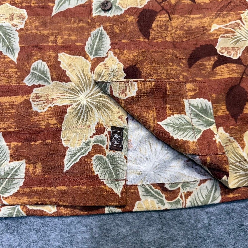 Tommy Bahama Button-Up Men XL Floral Silk Brown Hawaiian. English. SEO. - Picture 4 of 10